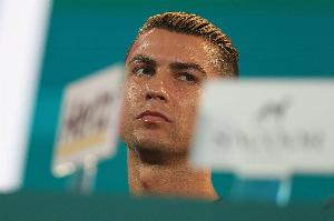 光速打脸主教练！热苏斯刚称C罗会训练，C罗直接走人+发声明
